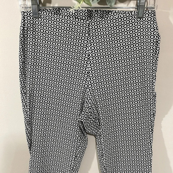 MICHAEL Michael Kors Pull On Ankle Pants Black White Trellis M - Picture 2 of 12